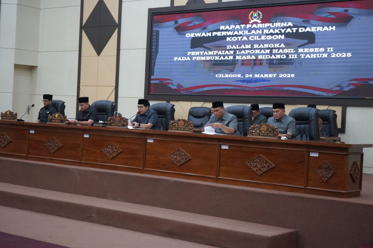 RAPAT PARIPURNA DPRD PENYAMPAIAN HASIL RESES II PADA PEMBUKAAN MASA SIDANG III TAHUN 2025